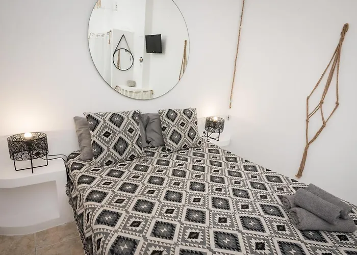 Eris Adamantas (Milos)