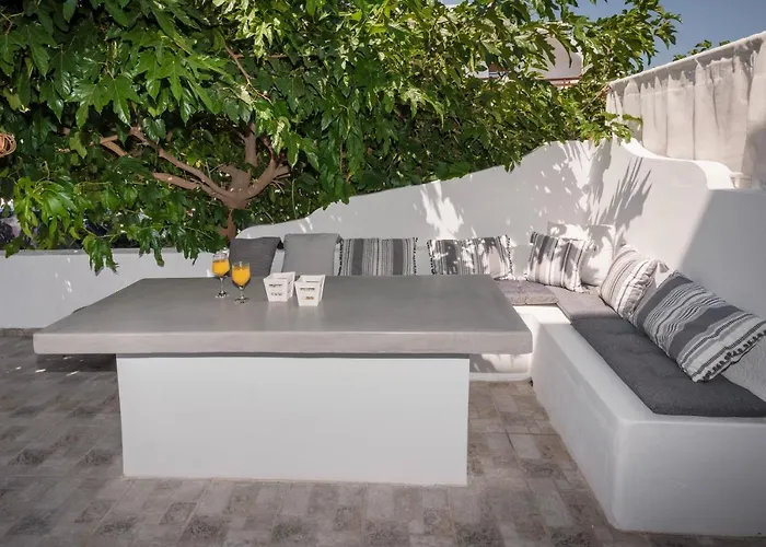 Eris Adamantas (Milos)