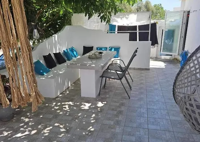 Eris Adamantas (Milos)