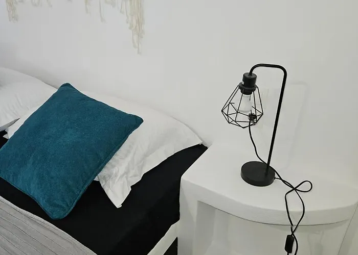 Eris Adamantas (Milos)