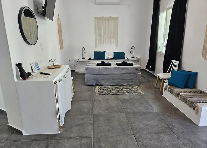 Eris Adamantas (Milos)