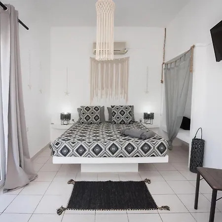 Eris Adamantas (Milos)