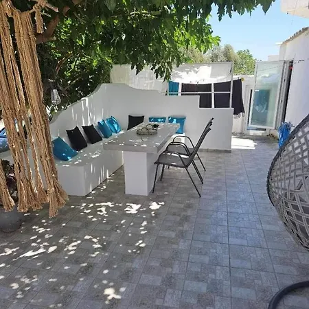 Eris Adamantas (Milos)