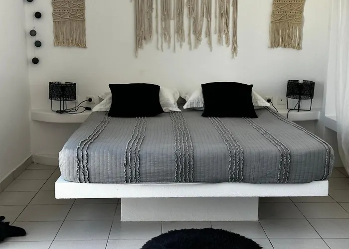 Eris Апартаменты